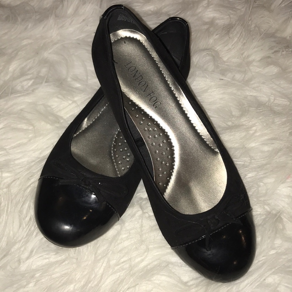 NWOT London Fog flats